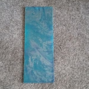 Acrylic pour